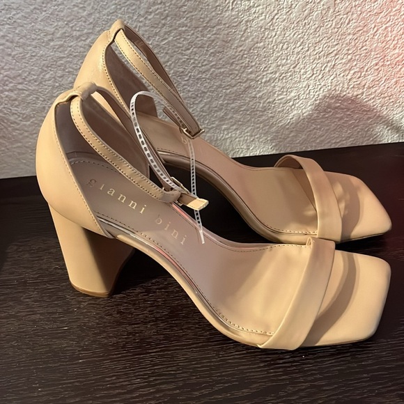 Gianni Bini Elegant Tan Block Heel Sandals - Picture 2 of 13